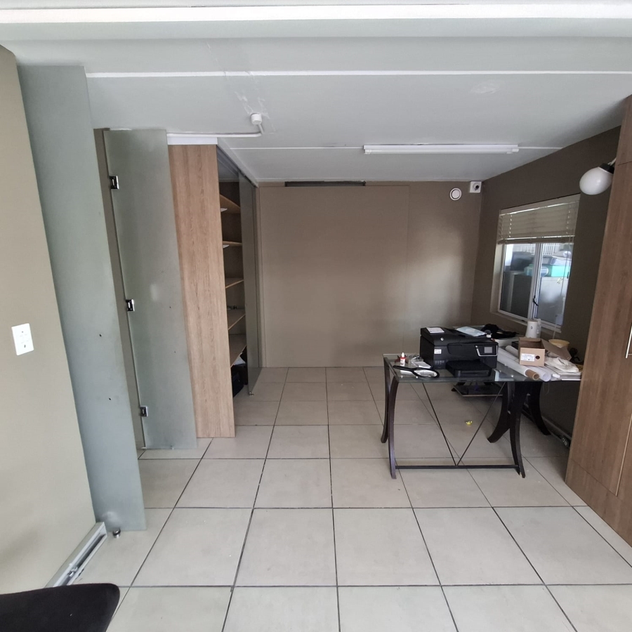 To Let commercial Property for Rent in Brackenfell Central Western Cape
